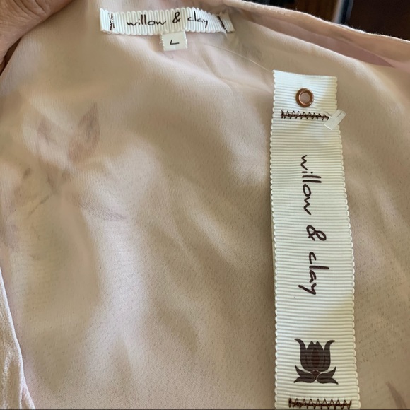 Willow and Clay Pink Floral Long Sleeve V Neck Romper - Picture 8 of 8